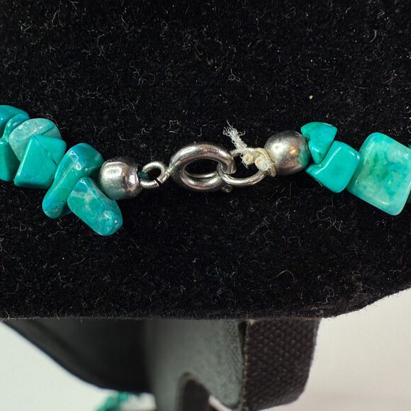 Vintage | Authentic Turquoise Chips Necklace - Picture 3 of 4